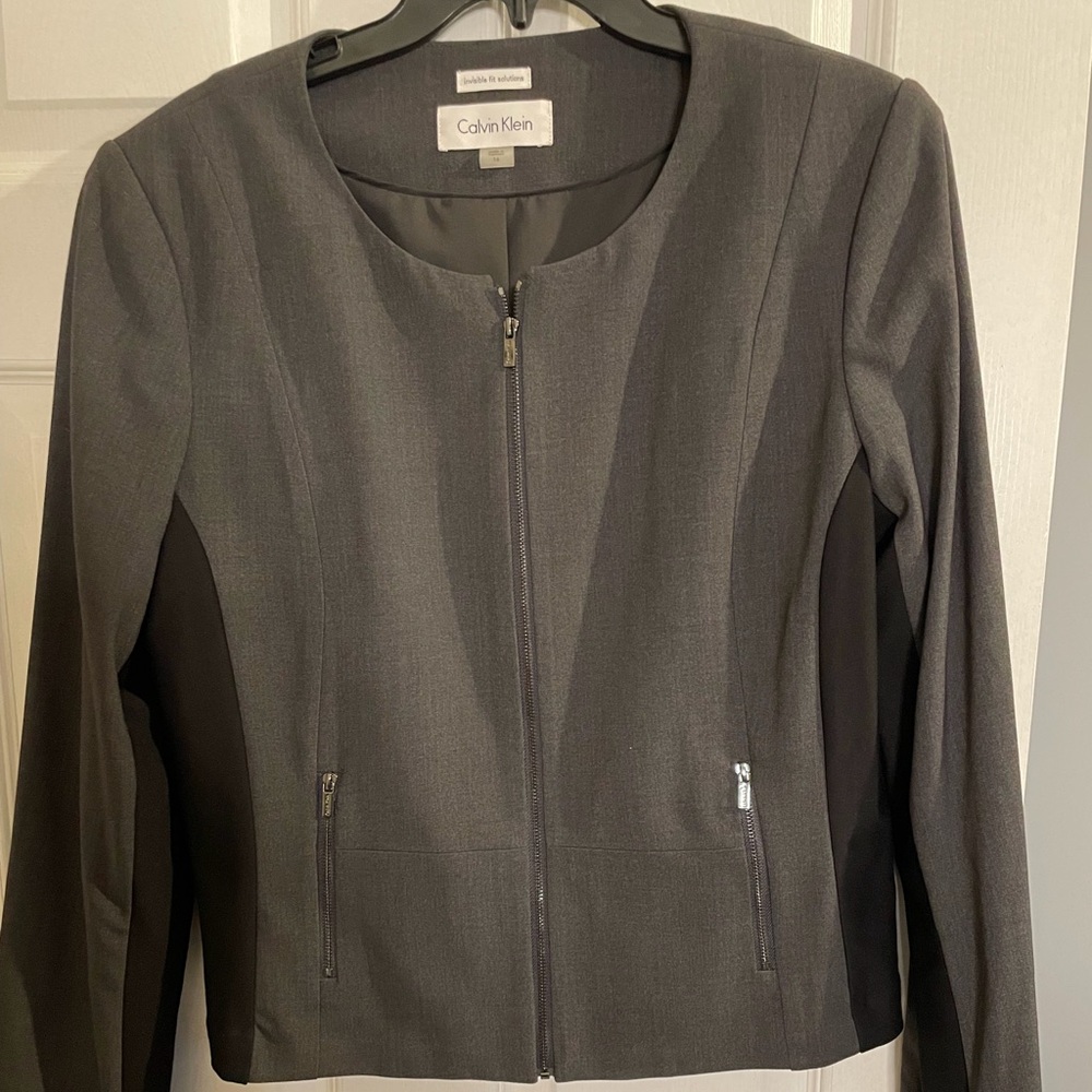 Calvin Klein Invisible Fit Solutions grey suit jacket - size 16